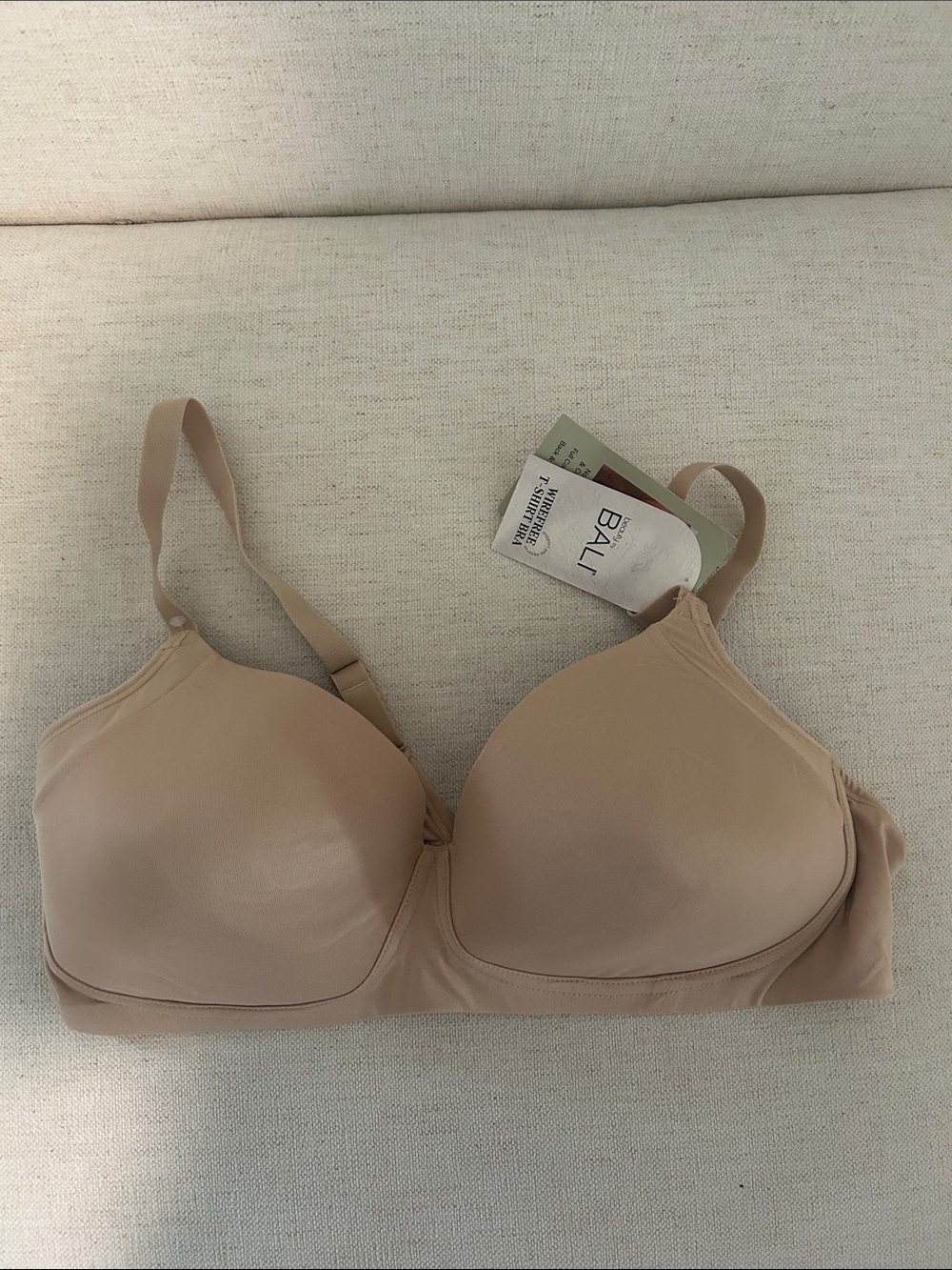 Bali T-Shirt Wire-free Bra, Beige, Size 42D, NEW NWT
